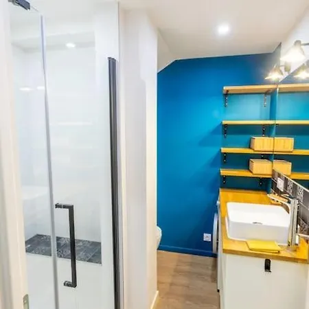 Centre Au Calme-terrasse-parking- トゥールーズ