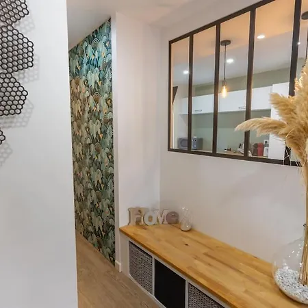 Centre Au Calme-terrasse-parking- アパート *