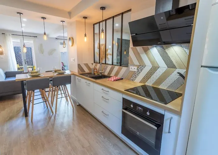 Centre Au Calme-terrasse-parking- * تولوز